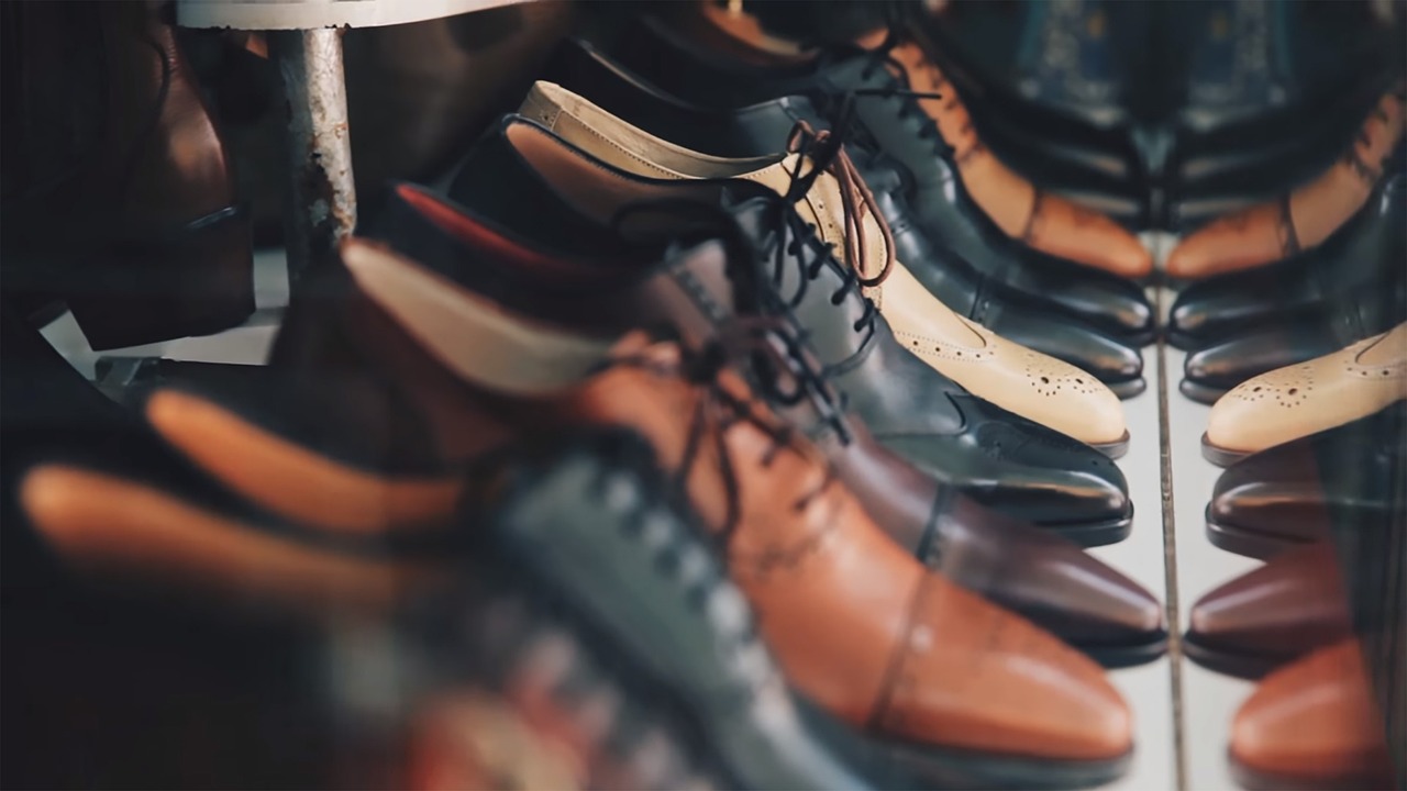 Buty wizytowe – jakie są rodzaje oraz jak dobrać je do garnituru? Radzimy!